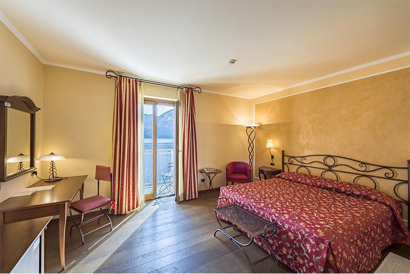 La Darsena Boutique Hotel & Restaurant Тремецо Екстериор снимка