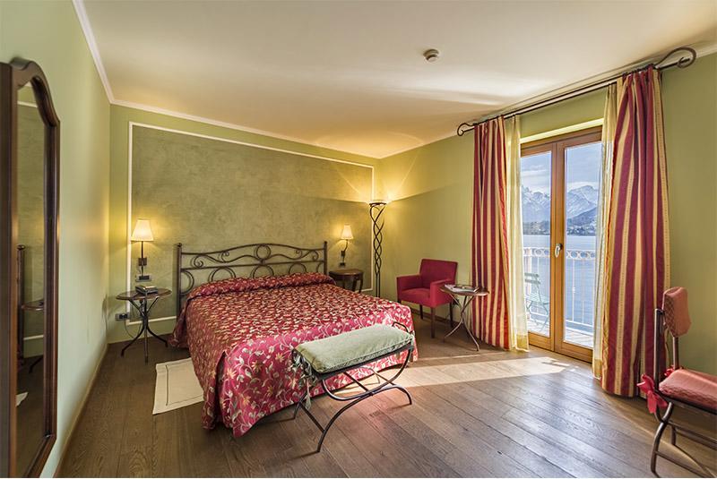 La Darsena Boutique Hotel & Restaurant Тремецо Екстериор снимка